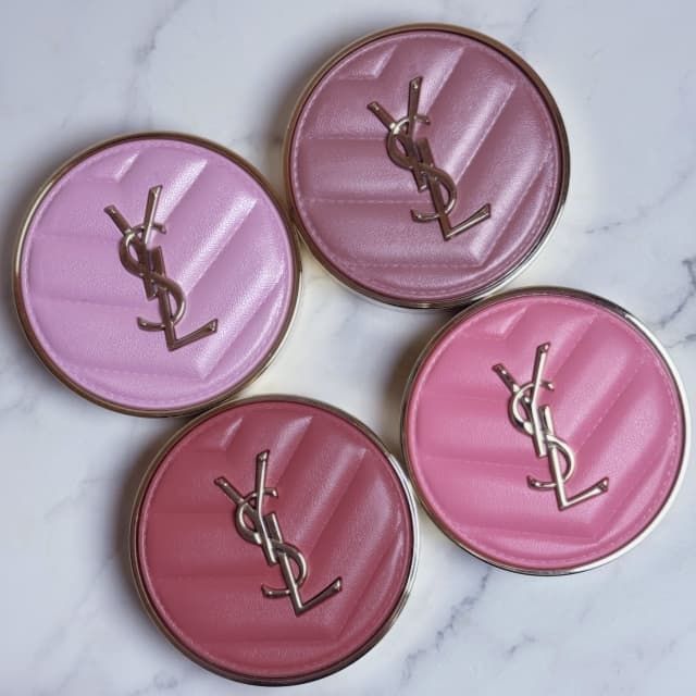 meeさんの「イヴ・サンローラン YSL メイクミーブラッシュ パウダー