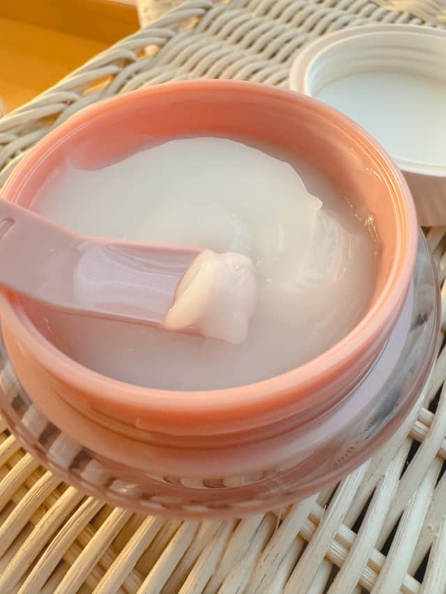 めぐつんさんの「パーフェクトワン 薬用スーパーモイスチャージェル