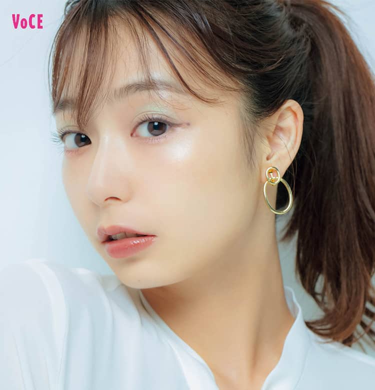 宇垣美里 がセルフメイク ベストコスメ受賞アイテム に魅力をナビ ビューティニュース 美容メディアvoce ヴォーチェ 宇垣美里 がセルフメイク ベストコスメ受賞アイテム に魅力をナビ ビューティニュース 美容メディアvoce ヴォーチェ