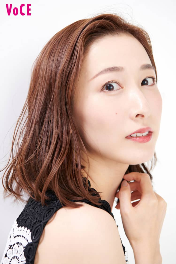 元タカラジェンヌ特集 元宝塚歌劇団 宙組娘役 トップスターの 実咲凜音 スキンケアスペシャリストです 写真ギャラリー 美容メディアvoce ヴォーチェ 元タカラジェンヌ特集 元宝塚歌劇団 宙組娘役 トップスターの 実咲凜音 スキンケアスペシャリストです 写真ギャラリー 美容メディアvoce ヴォーチェ
