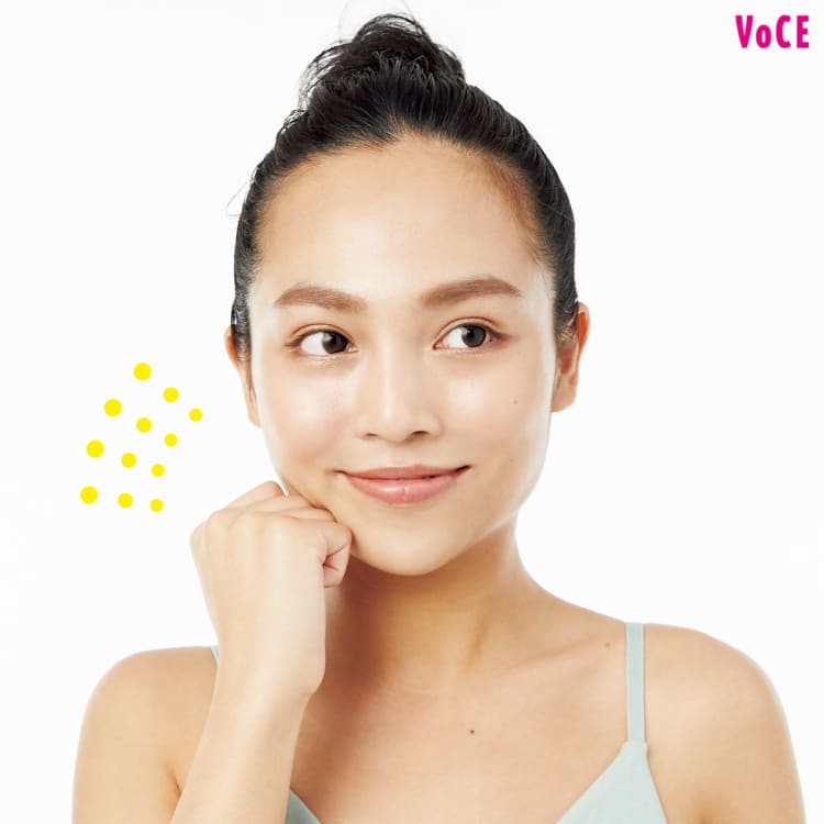 二重あごも小顔も肌のツヤ感も底上げ 小顔たたき のやり方 たたくと痩せる 美容メディアvoce ヴォーチェ 二重あごも小顔も肌のツヤ感も底上げ 小顔たたき のやり方 たたくと痩せる 美容メディアvoce ヴォーチェ