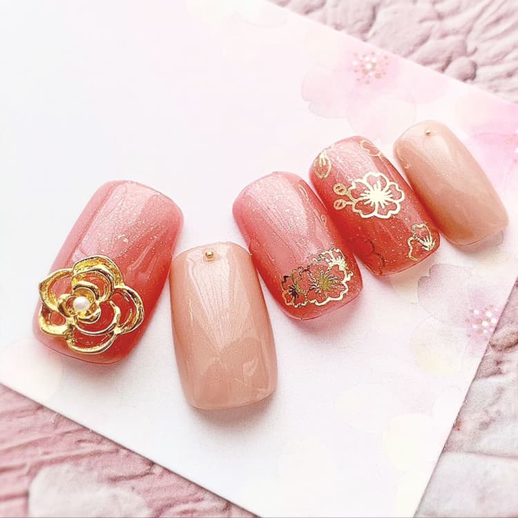 セリアのジェルネイル セリアのジェルネイル だけで作れる春ネイルデザイン８つ 写真ギャラリー 美容メディアvoce ヴォーチェ