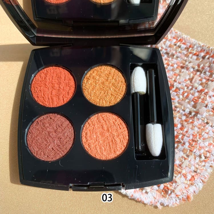 シャネル】ツイードのポーチ付き！人気アイシャドウが限定4種登場9