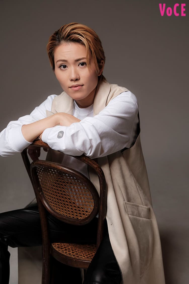 宝塚 - 宝塚 花組 飛龍つかさ フォトブック 写真集 3冊セット お知らせ】 元宝塚歌劇団花組の飛龍つかさが当社所属となりまし