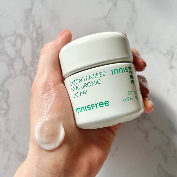 朝ビタ・夜レチ】で大バズリ！イニスフリーのビタミンC&