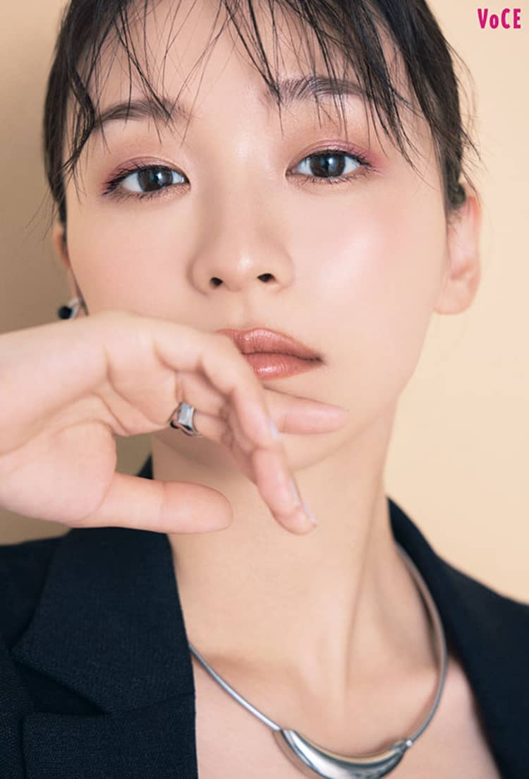 paku☆chan】が提案！大人っぽいけどキメすぎない甘辛メイク【秋の新作