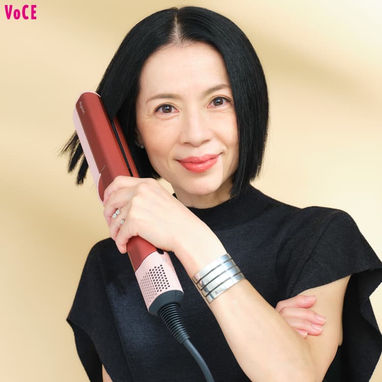 革新的技術に美賢者が太鼓判!Dyson Airstrait™ストレイトナー 革新的技術に美賢者が太鼓判!Dyson Airstrait™ストレイトナー