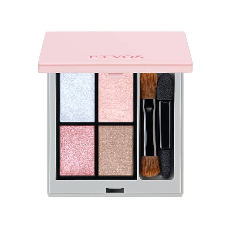 エトヴォス・クリスマスコフレ2025】淡いピンクの中にシルバーの光が