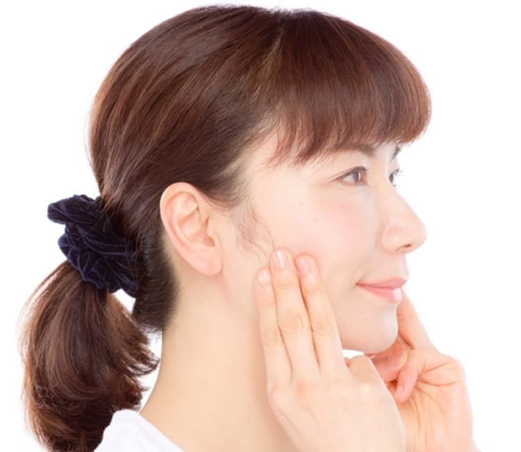 整形級の顔筋整骨でエラ張り改善 村木式 顔筋整骨 で美人化計画 ビューティq a ビューティニュース 美容メディアvoce ヴォーチェ 整形級の顔筋整骨でエラ張り改善 村木式 顔筋整骨 で美人化計画 ビューティq a ビューティニュース 美容メディアvoce ヴォーチェ