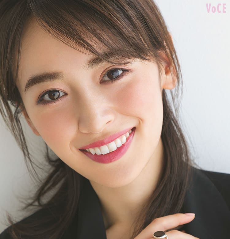 【アラサーイガリメイク】自慢の部下になれる！？大人ピンクメイク【ビューティニュース】｜美容メディアVOCE（ヴォーチェ）