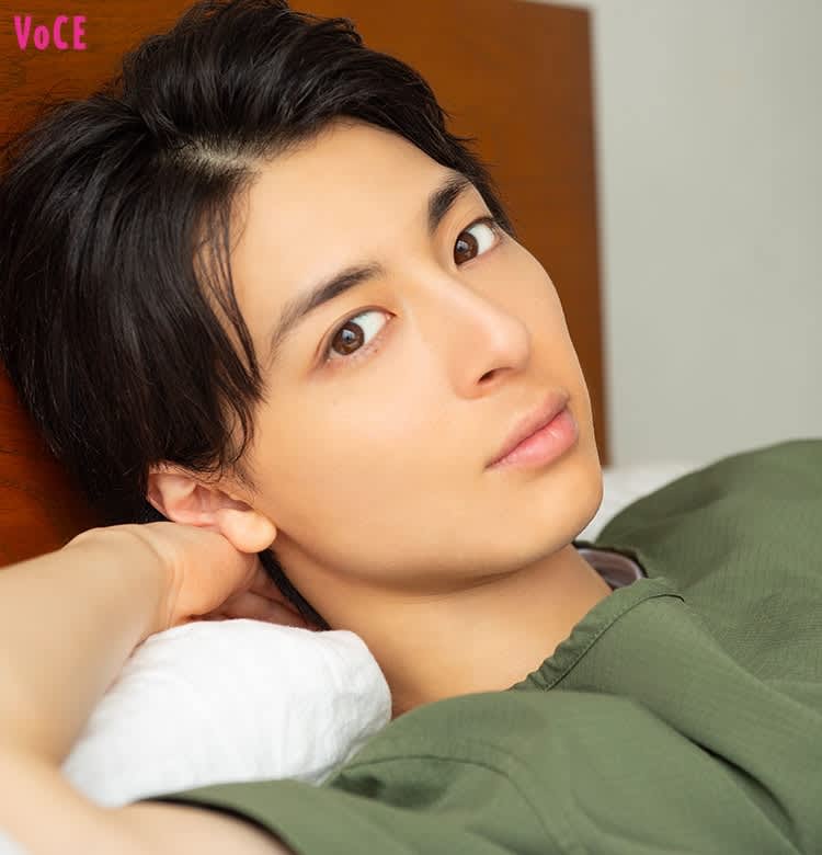 美男すぎる俳優 高杉真宙 プロポーズのときだけは ストレートな言葉で格好をつけたい Voce You Vol 25 Voceマンガサークル 美容メディアvoce ヴォーチェ