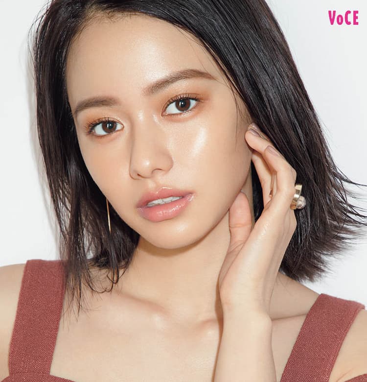 ポイントレスが今っぽさの秘訣 山本舞香 オレンジワントーンの春顔へ ビューティニュース 美容メディアvoce ヴォーチェ ポイントレスが今っぽさの秘訣 山本舞香 オレンジワントーンの春顔へ ビューティニュース 美容メディアvoce ヴォーチェ