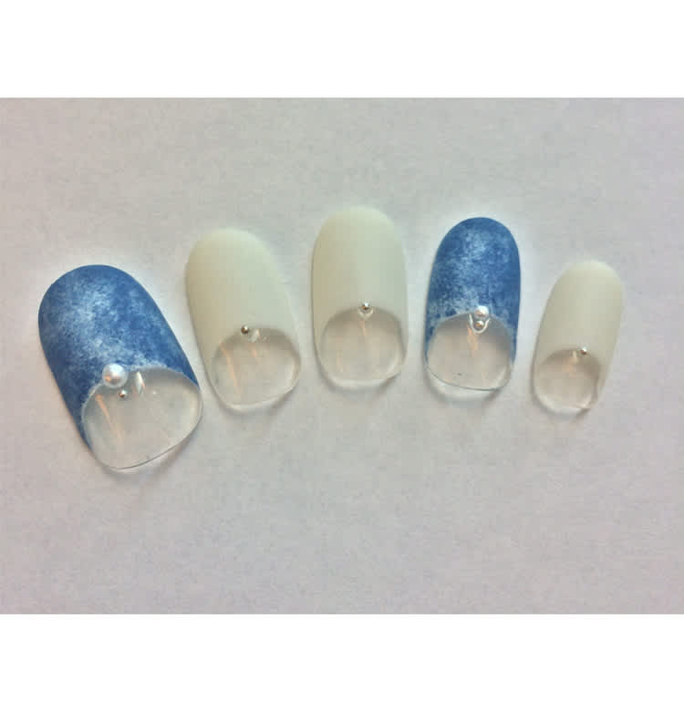 ビューティニュース 人気サロン発 指先に涼を呼ぶ White Nail 美容メディアvoce ヴォーチェ