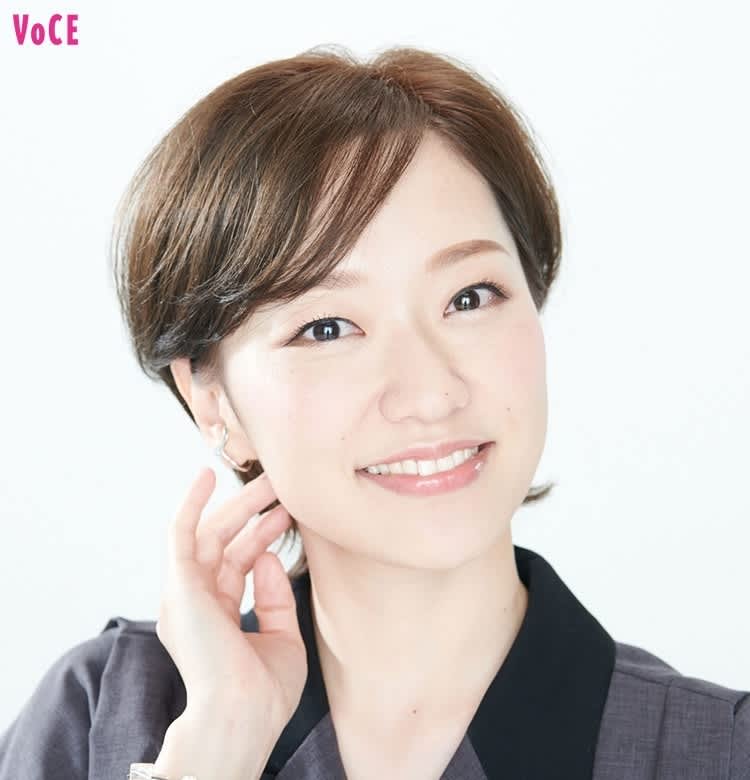 元宝塚歌劇団 花組娘役スター 桜咲彩花 セルフメイク 愛用コスメ Voce 宝塚 タカラジェンヌogのビューティトーク 元タカラジェンヌ特集 美容メディアvoce ヴォーチェ