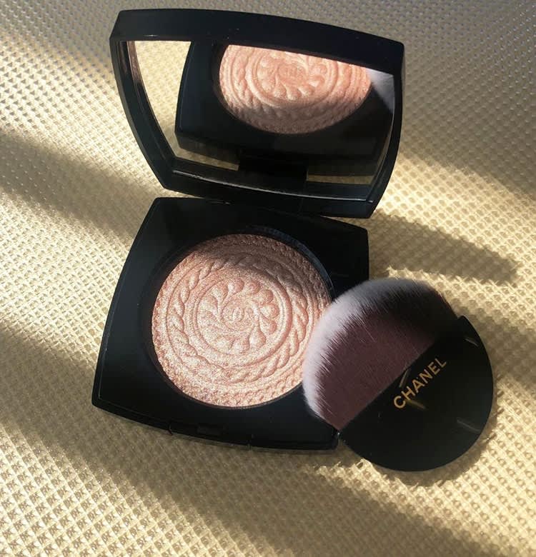 クリスマスコフレ2019 CHANEL】シャネルの華やかなカラーがホリデー