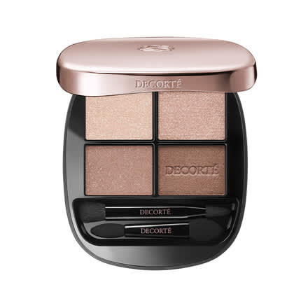 ブルベ】のエディターがヘビロテしたおすすめコスメ25選