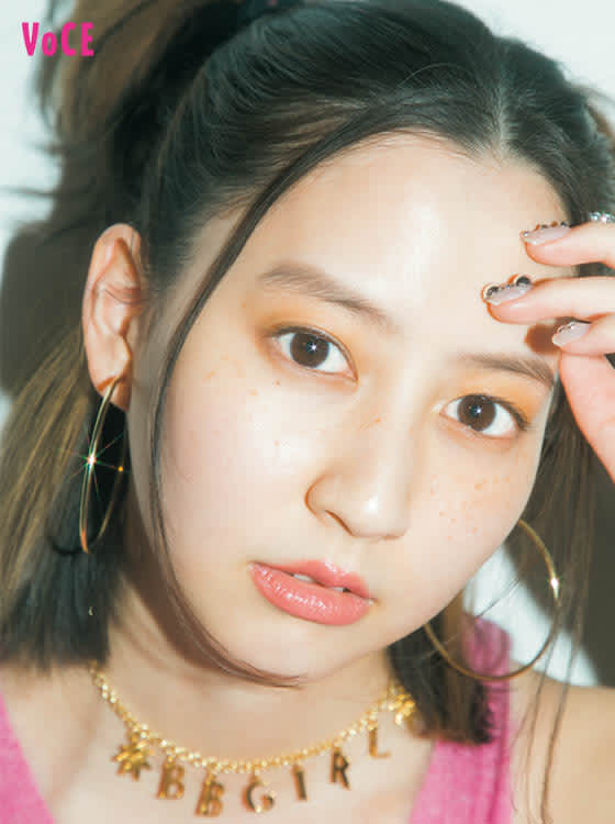 河北麻友子】90’s POPメイクに挑戦!|ちびT&厚底靴 河北麻友子】90’s POPメイクに挑戦!|ちびT&厚底靴