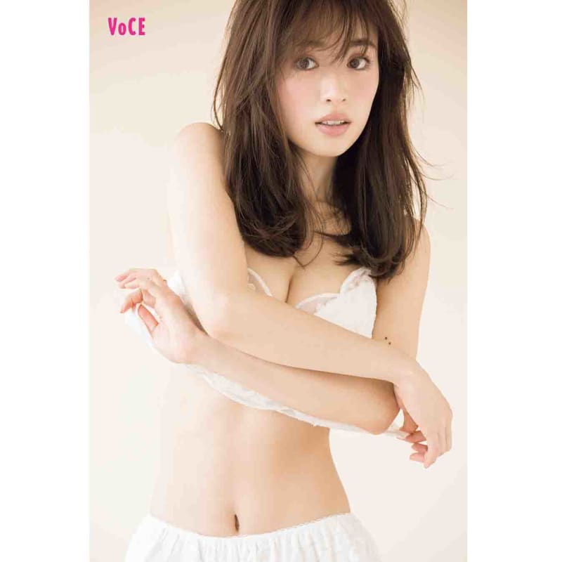 泉里香のミラクルボディ 色気たっぷりの水着姿の秘訣は だった 動画あり ビューティニュース 美容メディアvoce ヴォーチェ 泉里香のミラクルボディ 色気たっぷりの水着姿の秘訣は だった 動画あり ビューティニュース 美容メディアvoce ヴォーチェ