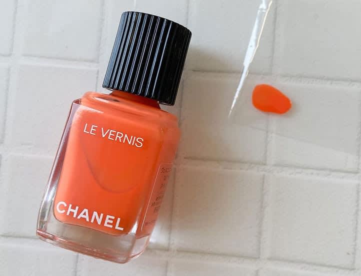 夏新色 Chanel シャネルのレ ベージュ新作 5色アイシャドウ ハイライト 夏ネイル ビューティニュース 美容メディアvoce ヴォーチェ 夏新色 Chanel シャネルのレ ベージュ新作 5色アイシャドウ ハイライト 夏ネイル ビューティニュース 美容メディアvoce ヴォーチェ