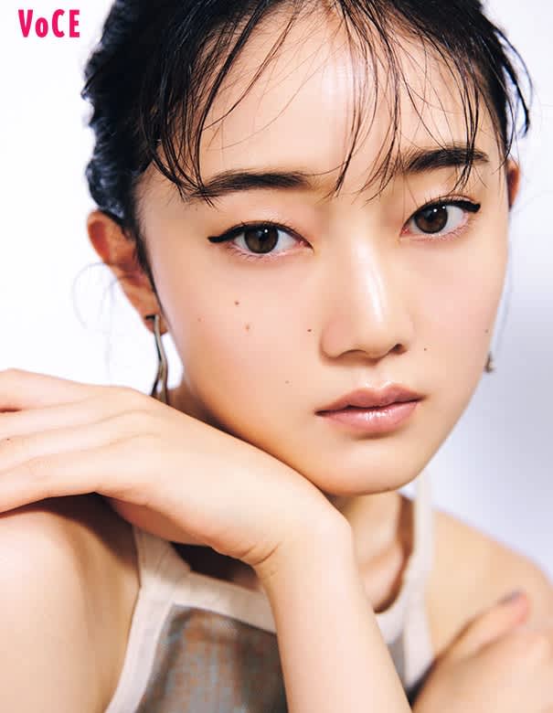 ひと工夫で一気に垢抜け 旬顔が叶う 強調ライン 速攻テク3 ビューティニュース 美容メディアvoce ヴォーチェ ひと工夫で一気に垢抜け 旬顔が叶う 強調ライン 速攻テク3 ビューティニュース 美容メディアvoce ヴォーチェ