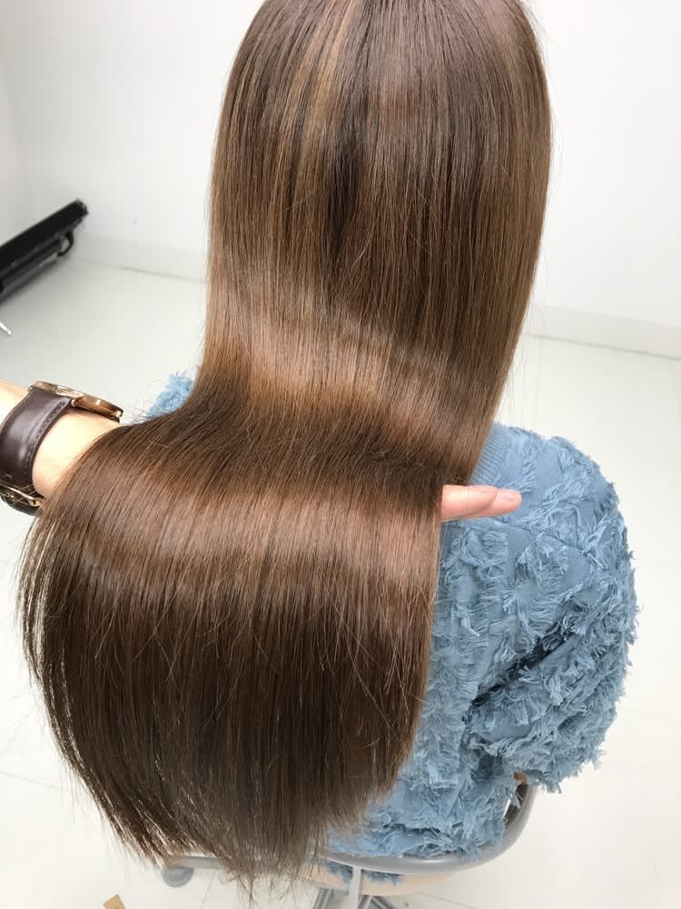 Cm級のツヤ髪を最速で手に入れる べスコスを受賞したエッセンシャルはやっぱりスゴかった ビューティニュース 美容メディアvoce ヴォーチェ Cm級のツヤ髪を最速で手に入れる べスコスを受賞したエッセンシャルはやっぱりスゴかった ビューティニュース 美容メディアvoce ヴォーチェ