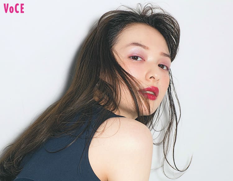 ビューティニュース イガリメイクで美肌見せ ラベンダーシャドウでイエベさんに透明感 美容メディアvoce ヴォーチェ