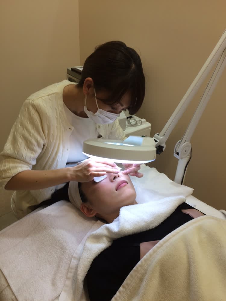 毛穴ケア専門サロン ウビクエ 初体験 長年溜まった毛穴の汚れとさようなら ビューティニュース 美容メディアvoce ヴォーチェ