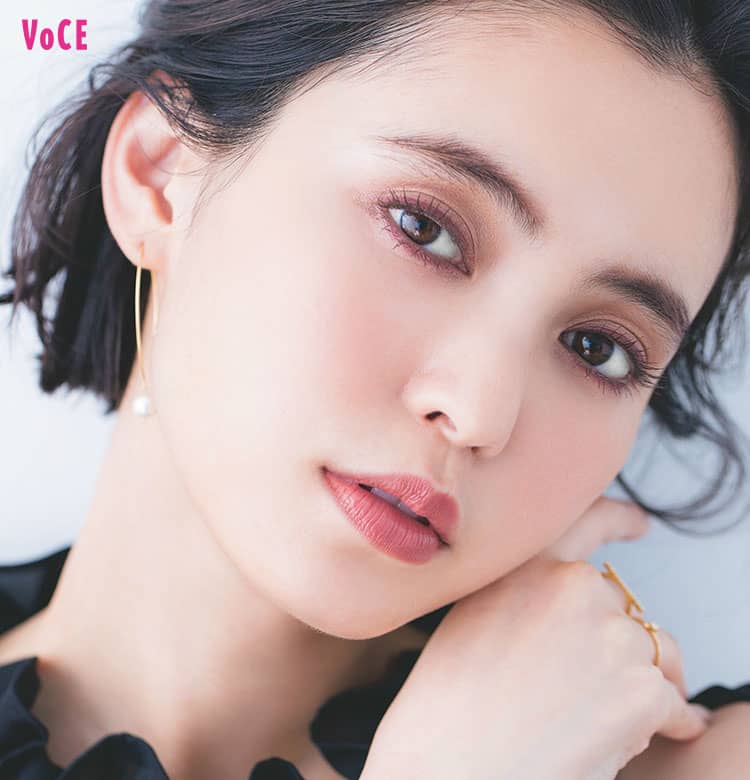【上質ないい女になる方法】ベージュリップさえあれば簡単に叶う！【有名ヘアメイク太鼓判】【ビューティニュース】｜美容メディアVOCE（ヴォーチェ）