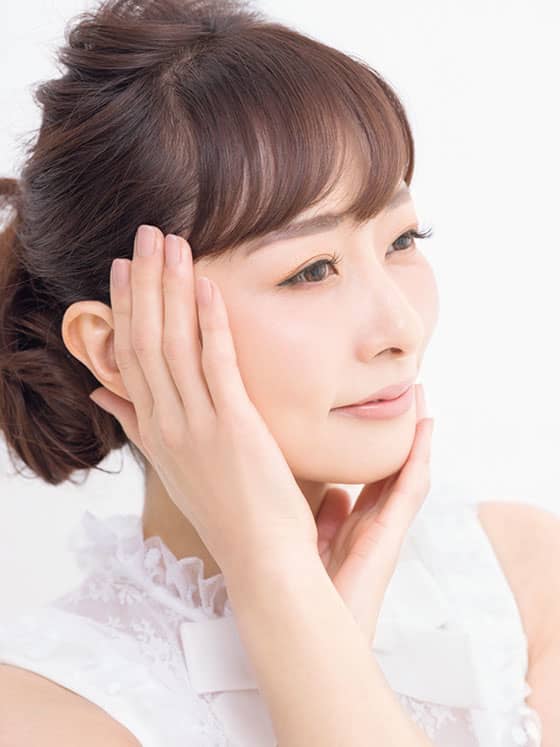 石井美保さん直伝 地黒でも色白美人に 白肌を育てる 美白アイテムの使い方 ビューティニュース 美容メディアvoce ヴォーチェ