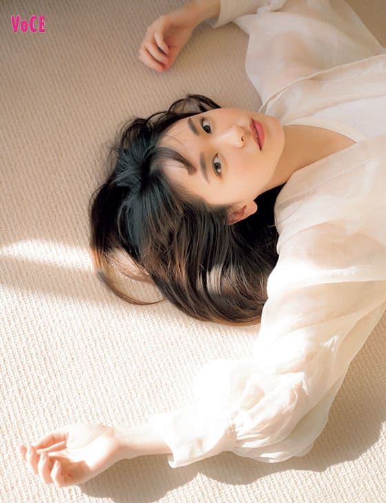 新垣結衣を深堀り 最近ハマっているメイクは プレッシャーとの向き合い方は ビューティニュース 美容メディアvoce ヴォーチェ 新垣結衣を深堀り 最近ハマっているメイクは プレッシャーとの向き合い方は ビューティニュース 美容メディアvoce ヴォーチェ