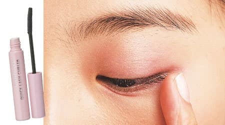 ビューティニュース 長井かおりのテクで美人塾 色っぽまつ毛 は 色と角度が決め手なんです 美容メディアvoce ヴォーチェ