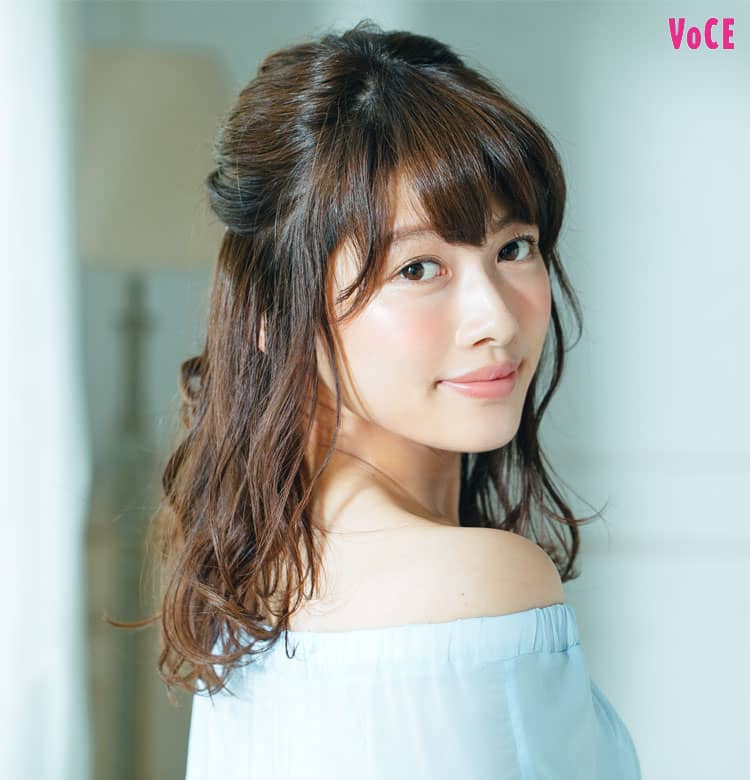 この夏マネしたい 簡単 ヘアアレンジ 涼しい 爽やか 女子力アップ ビューティニュース 美容メディアvoce ヴォーチェ この夏マネしたい 簡単 ヘアアレンジ 涼しい 爽やか 女子力アップ ビューティニュース 美容メディアvoce ヴォーチェ