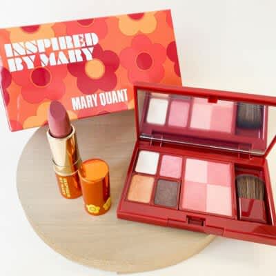 MARY QUANT】偏光パール好きさんにオススメ!レトロでキュート MARY QUANT】偏光パール好きさんにオススメ!レトロでキュート