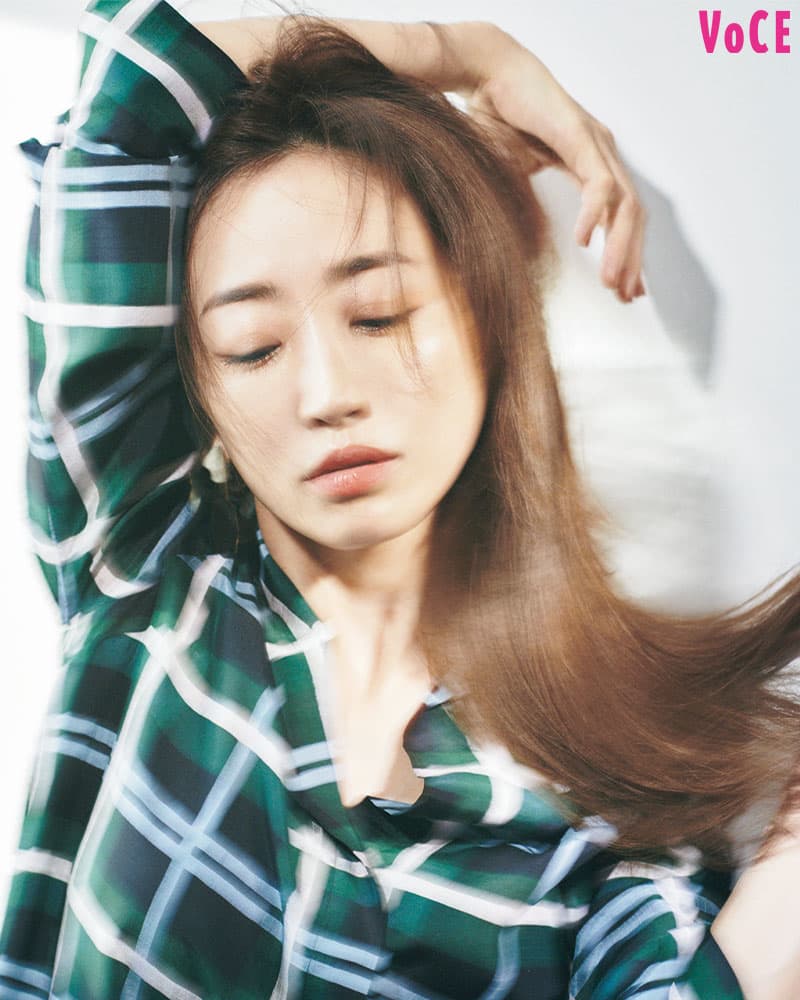 VOCE2020年11月号 神崎恵