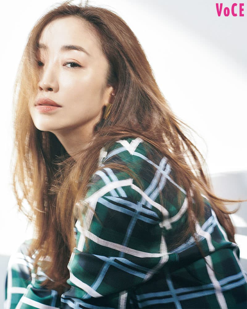 VOCE2020年11月号 神崎恵