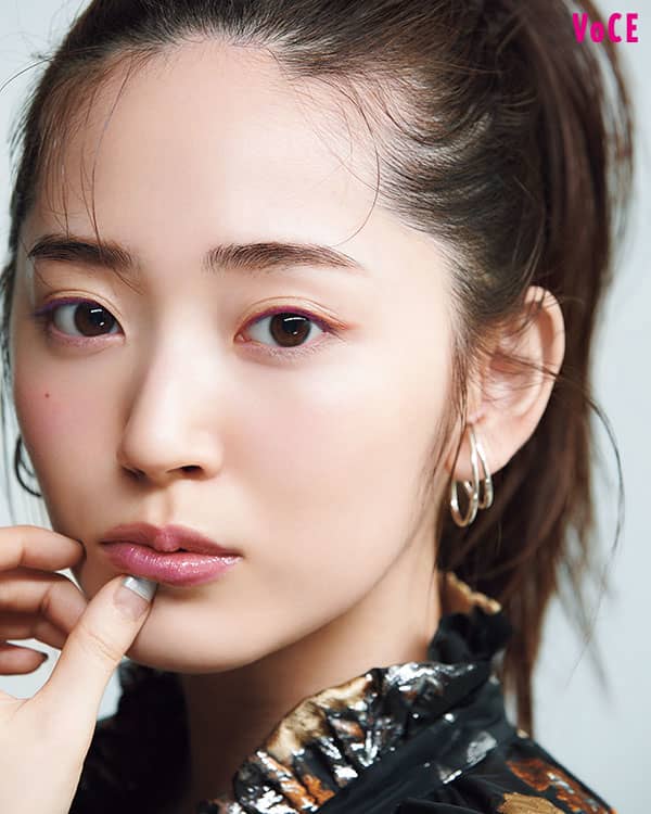 河嶋希さんが指南 上級編 ピンク ブラウンの2色で吸引アイ カラーライナー使いの天才 美容メディアvoce ヴォーチェ 河嶋希さんが指南 上級編 ピンク ブラウンの2色で吸引アイ カラーライナー使いの天才 美容メディアvoce ヴォーチェ
