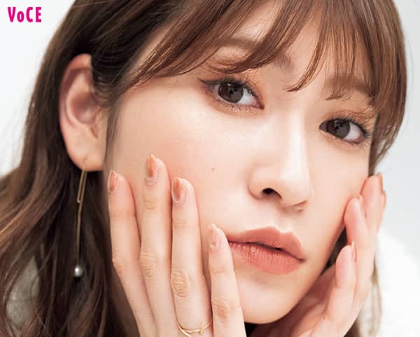 VOCE2021年1月号 吉田朱里