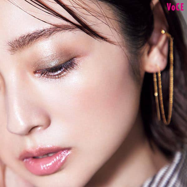 美のプロ発 下半期カラートレンドまとめ 北原果さん ピンク カーキの組み合わせにハマった トレンドコスメ6 美容メディアvoce ヴォーチェ 美のプロ発 下半期カラートレンドまとめ 北原果さん ピンク カーキの組み合わせにハマった トレンドコスメ6 美容メディアvoce ヴォーチェ