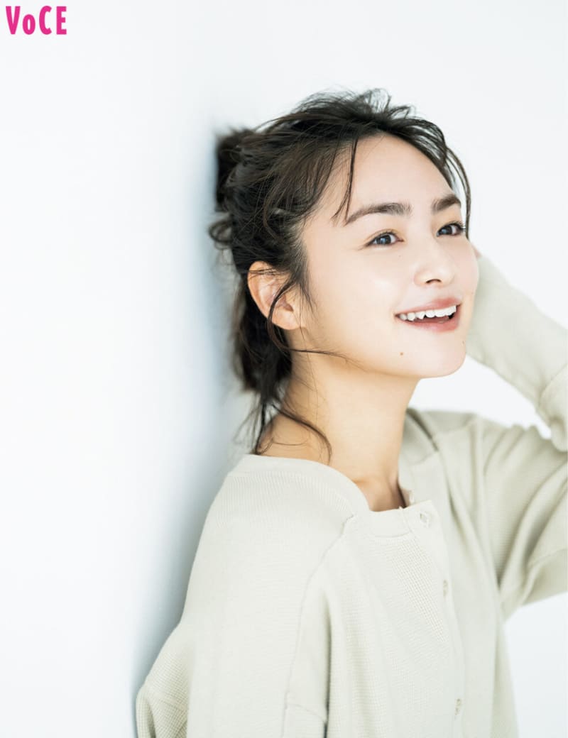 VOCE2021年1月号 松原菜摘