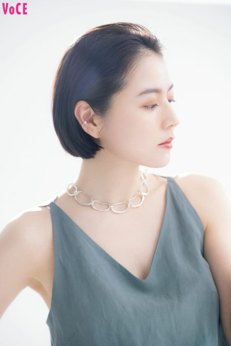 長澤まさみ 河北裕介の春の洒落顔 くすみカラーのワントーンでハンサムな色っぽメイク シリーズ河北裕介ー自分の魅力 再発見ー 美容 メディアvoce ヴォーチェ 長澤まさみ 河北裕介の春の洒落顔 くすみカラーのワントーンでハンサムな色っぽメイク シリーズ河北裕介ー自分の魅力 再発見ー 美容 メディアvoce ヴォーチェ