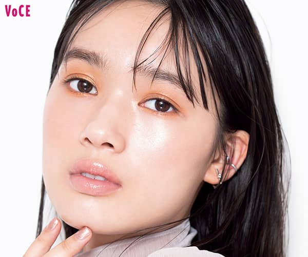 新井舞良さん コスメデコルテ ルージュ デコルテ17使用