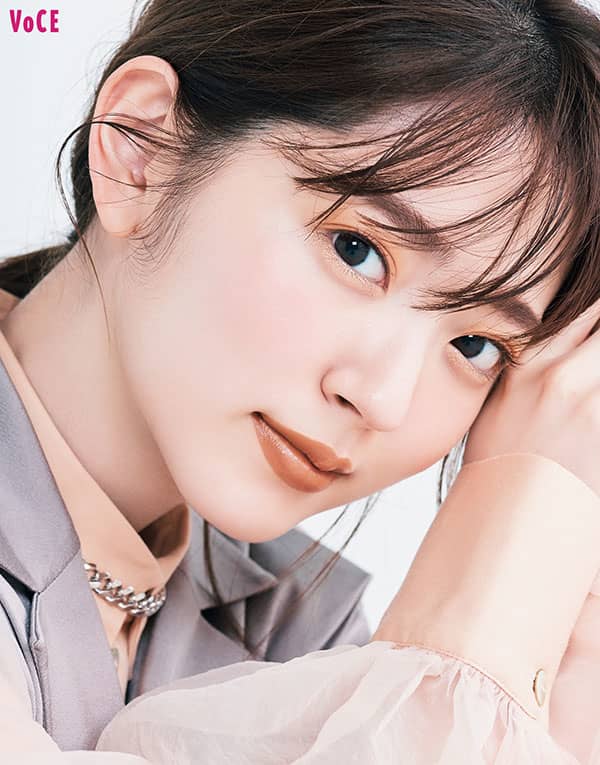 鈴木愛理さん/じゅわっとイエローでつくる柔らかな洒落顔