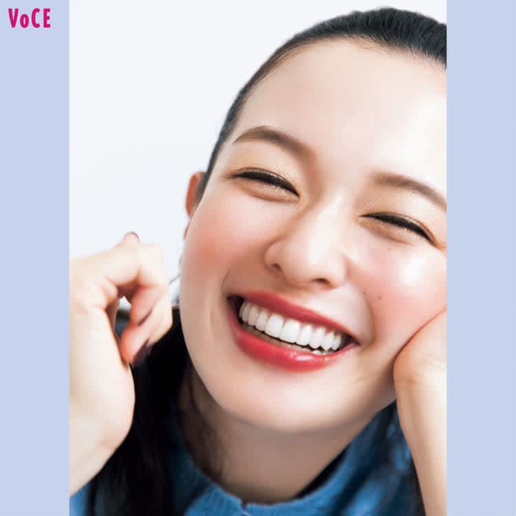 VOCE2021年12月号 森絵梨佳