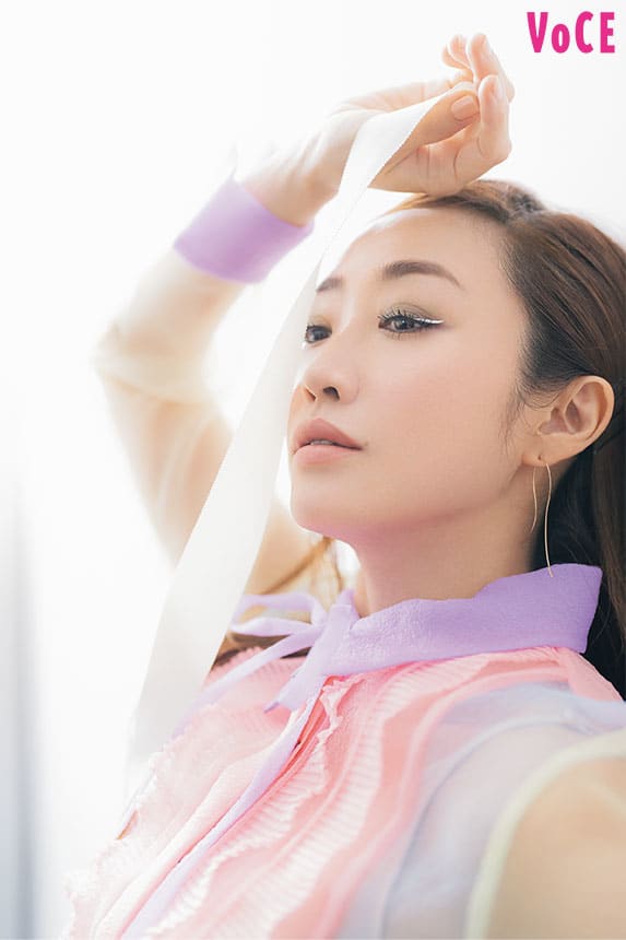 VOCE2022年1月号 神崎恵