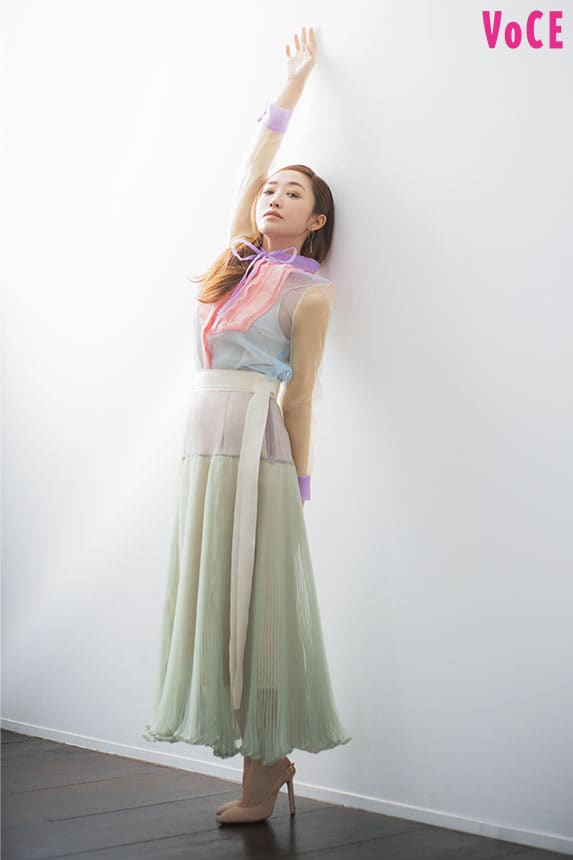 VOCE2022年1月号 神崎恵