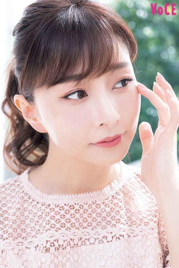 VOCE2022年1月号 石井美保