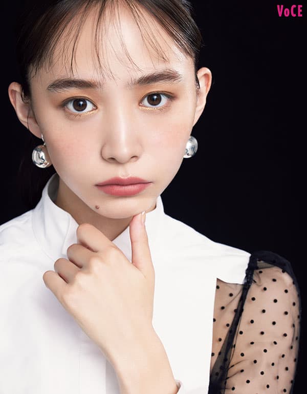 井桁弘恵さん/ケイト 3Dプロデュースシャドウ BR-1 使用