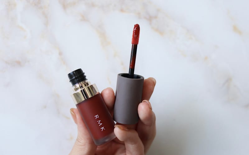 【パーソナルカラー別】秋の新作【RMK】の透けツヤリップを全色レビュー【イエベ・ブルベ】