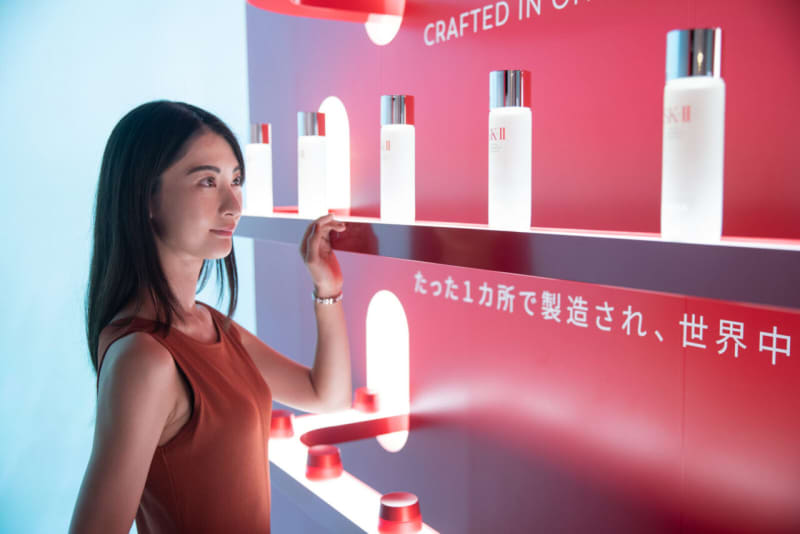 フェイシャル トリートメント エッセンスの使用感も改めて体験!