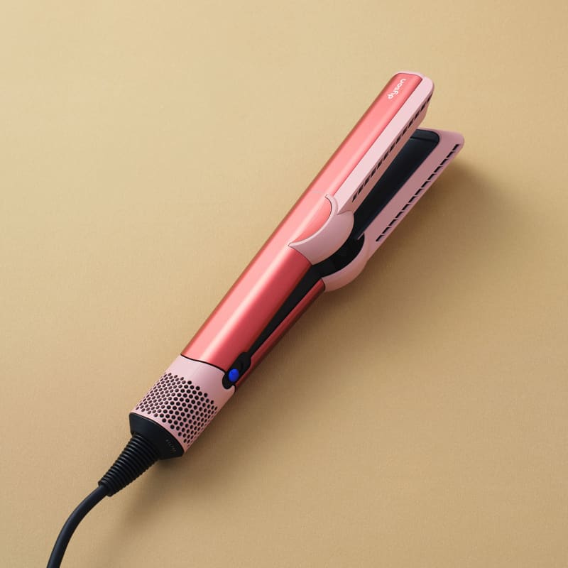 革新的技術に美賢者が太鼓判!Dyson Airstrait™ストレイトナー 革新的技術に美賢者が太鼓判!Dyson Airstrait™ストレイトナー